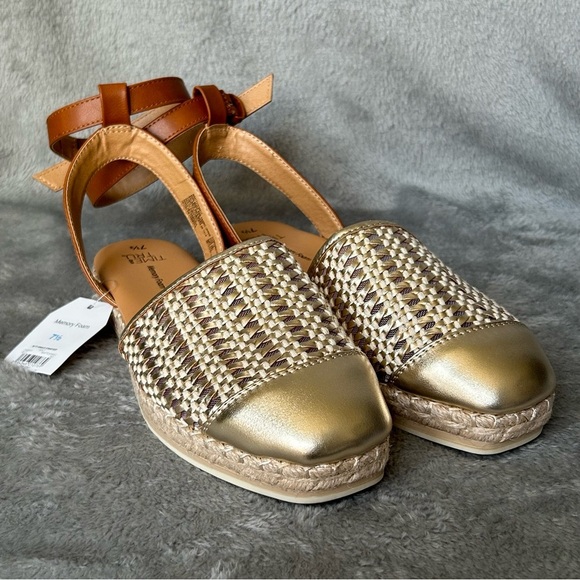 Time And Tru Ankle Strap Shoes Womens Size 7 1/2 Gold Woven Memory Foam - Picture 2 of 9